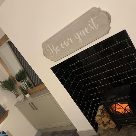 Cosy Cottage In Redcar - Workstays Uk Wilton  Exterior photo